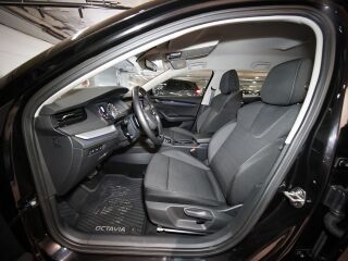 Skoda Octavia COMBI MHEV AMBITION 1.5 TSI 110кВ