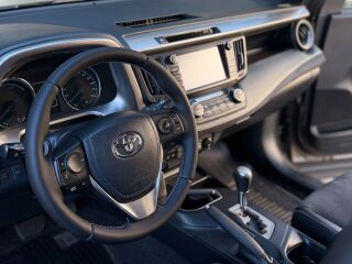 Toyota RAV4 Style Facelift Edition 2.5 114kW
