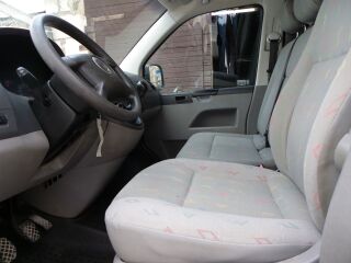Volkswagen Transporter LONG 2.5 TDI 96kW