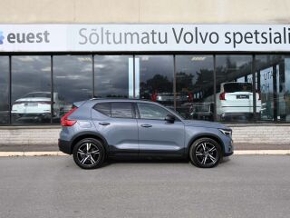 Volvo XC40 H&K R-DESIGN INTELLI SAFE FACELIFT MY2023 1.5 T2 95кВ