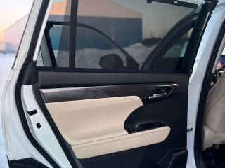 Toyota Highlander Premium 2.5 140kW