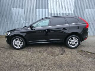 Volvo XC60 Momentum Onyx Black 2.0 D4 140kW