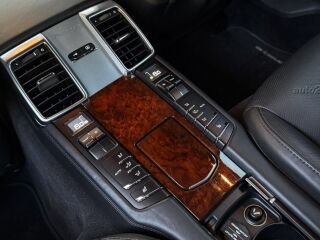 Porsche Panamera Turbo 4.8 V8 368кВ