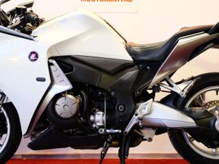 Honda VFR 1200 V4 127кВ