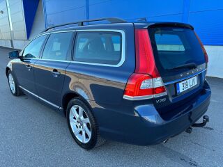Volvo V70 SUMMUM Facelift 2.0 D4 133kW