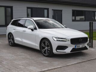 Volvo V60 T6 Twin Engine AWD Inscription 2.0 Plug-In-Hybrid 251кВ