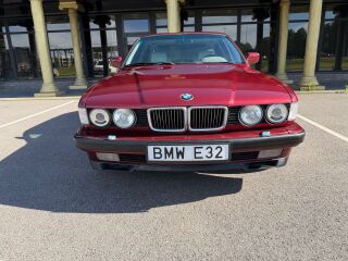 BMW 750 Long V12 220кВ