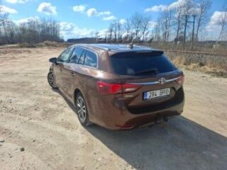 Toyota Avensis 1.8 108кВ