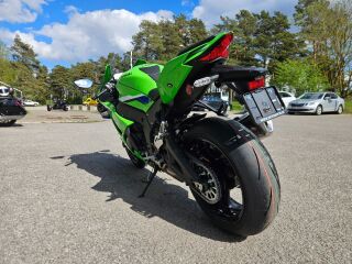 Kawasaki Ninja ZX - 10R 152kW