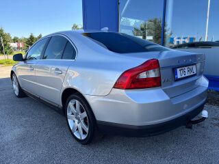 Volvo S80 Momentum 2.4 D5 120кВ