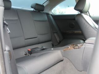 BMW 325 3.0 190kW