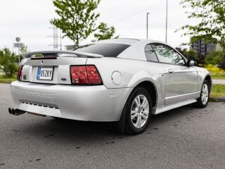 Ford Mustang Don Davis 3.8 142kW