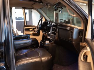 Chevrolet Express Starlimo 4x4 5.3 213kW