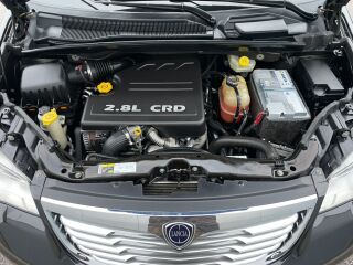 Lancia Voyager Platinum Stow&Go 2.8 CRD 131кВ