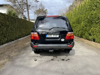 Toyota Land Cruiser 4.7 v8 2UZ-FE 173kW