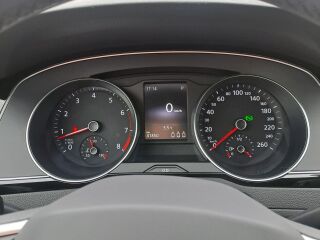 Volkswagen Passat Business 1.5 110kW