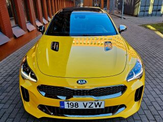 Kia Stinger Sunset Yellow Limited Edition 3.3 V6 BiTurbo 272kW