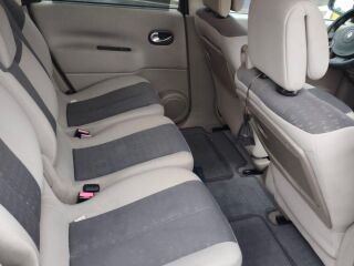 Renault Scenic Comfort 1.6 82kW