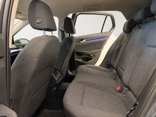 Volkswagen Golf 1.0 eTSI 81kW