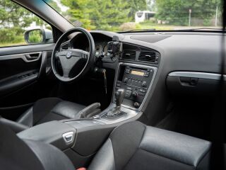 Volvo V70 Momentum 2.4 D5 120kW