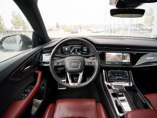 Audi SQ8 quattro 4.0 TFSI 373kW
