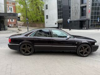 Audi A8 LIM 4.2 V8 220kW