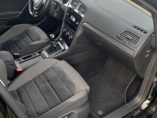 Volkswagen Golf 2.0 110kW