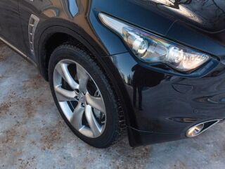 Infiniti FX30 3.0 175kW