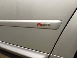 Audi A4 S-Line 2.0 103kW
