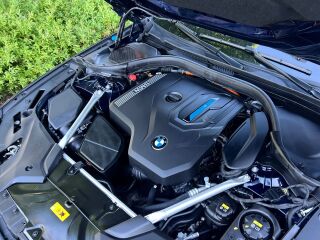 BMW 530 e M-Sport X-Drive 2.0 PHEV 215кВ