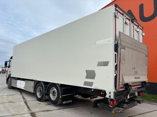 Volvo FM 370 6x2*4 278kW