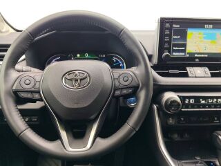 Toyota RAV4 Premium Plus 131кВ
