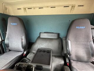 Volvo FM 370 6x2*4 278kW