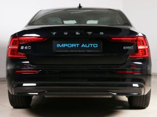Volvo S60 AWD ULTIMATE DARK INTELLI SAFE PRO 2.0 B5 KERS Mild Hybrid 184кВ