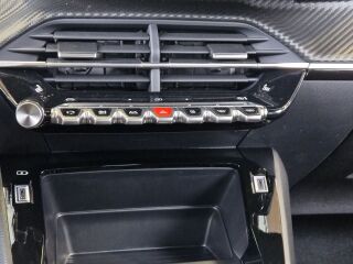 Peugeot 2008 Business Hybrid 110 e-DCS6 1.2 74kW