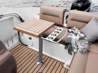 Flipper 670ST R4 200 Verado
