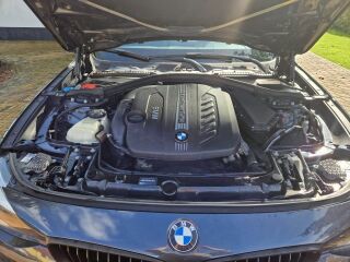 BMW 330 3.0 190kW