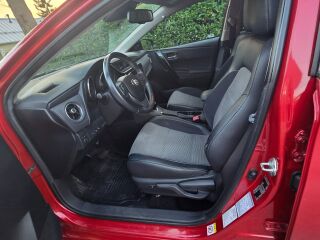 Toyota Auris Auris hybrid 5d hatchbac 1,8 lux 1.8 73kW