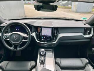 Volvo XC60 AWD R-Design Mild Hybrid 2.0 B4 145kW