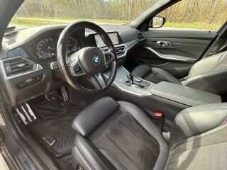 BMW 330 3.0 210kW