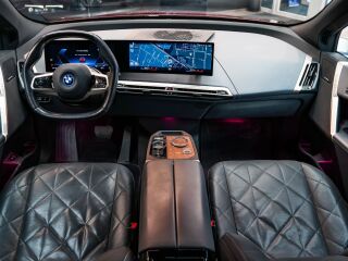 BMW iX xDrive 40 SportPakett 102кВ