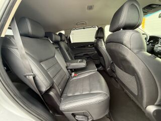 Kia Sorento CRDi AWD Business Premium 2.2 147кВ