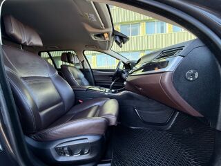 BMW 530 D Touring Luxury Sportpakett EU6 3.0 R6 TDI 190kW