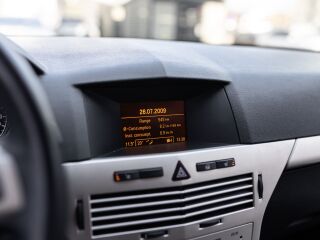 Opel Astra Elegance Facelift 1.6 85кВ