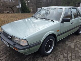 Mazda 626 LX 2.0 66kW