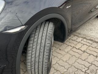 Porsche Cayenne PLATINUM EDITION 180kW