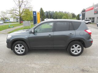 Toyota RAV4 2.2 110kW
