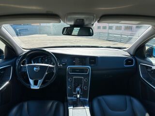 Volvo V60 2.4 D6 158kW