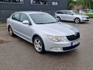 Skoda Superb 1.8 118kW