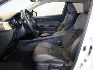 Toyota C-HR Luxury 2.0 112kW